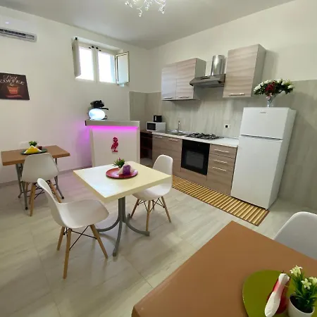 Oda ve Kahvaltı Enjoy Happyness