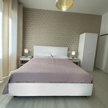 Enjoy Happyness Oda ve Kahvaltı 3*