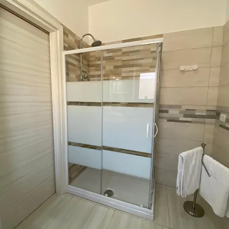 Oda ve Kahvaltı Enjoy Happyness Pompei