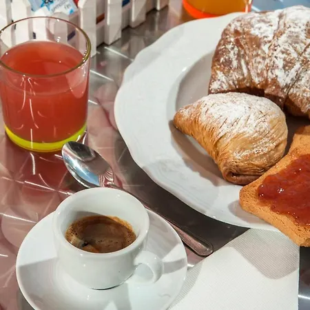 Enjoy Happyness Oda ve Kahvaltı 3*