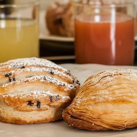 Enjoy Happyness Oda ve Kahvaltı