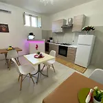 Alojamento de Acomodação e Pequeno-almoço Enjoy Happyness
