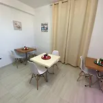 Enjoy Happyness 3* Pompeia