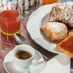 Enjoy Happyness Alojamento de Acomodação e Pequeno-almoço 3*