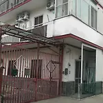 Enjoy Happyness Nocleg ze śniadaniem