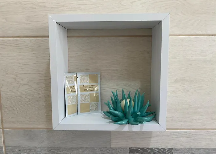 Bed & Breakfast Enjoy Happyness 3*